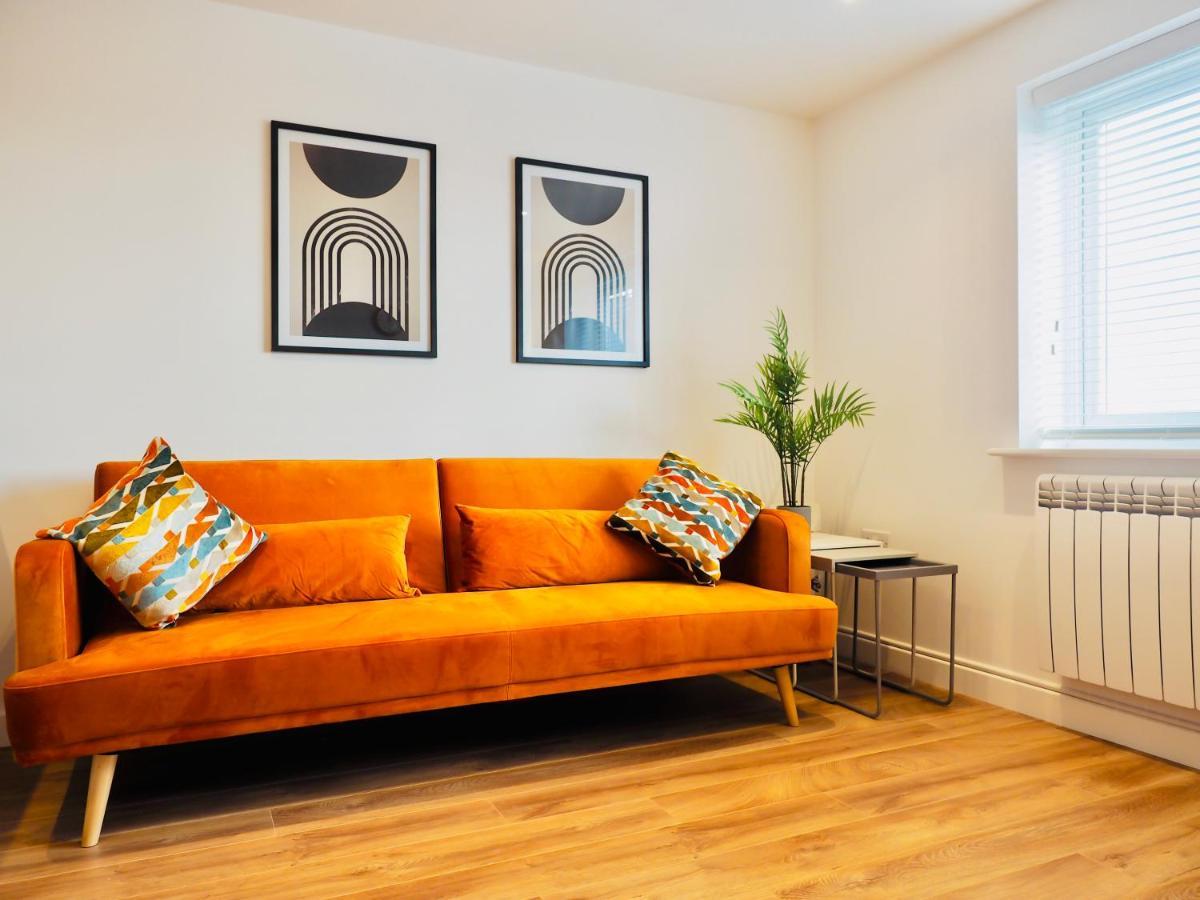 Apartmán Private Parking Stylish Great Location Guildford Exteriér fotografie