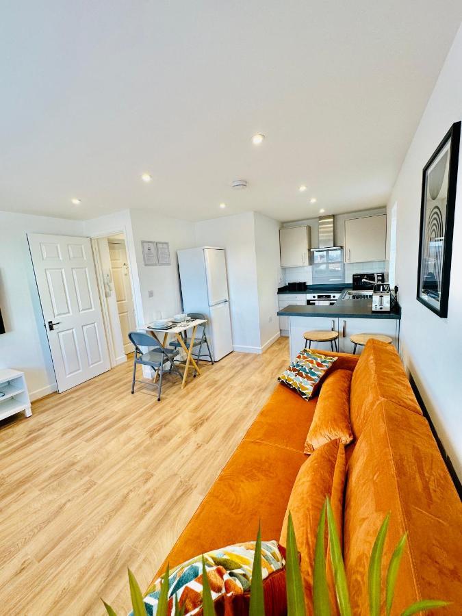 Apartmán Private Parking Stylish Great Location Guildford Exteriér fotografie