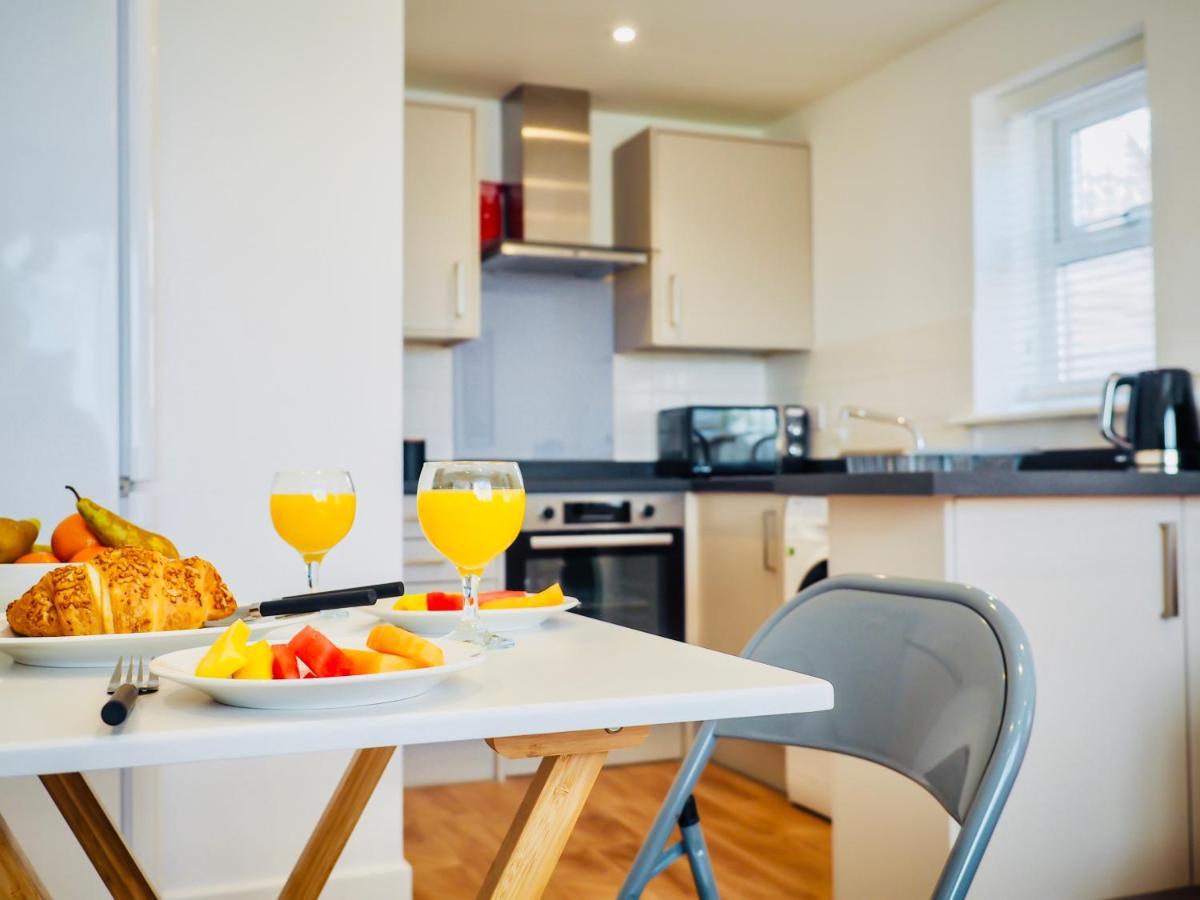 Apartmán Private Parking Stylish Great Location Guildford Exteriér fotografie