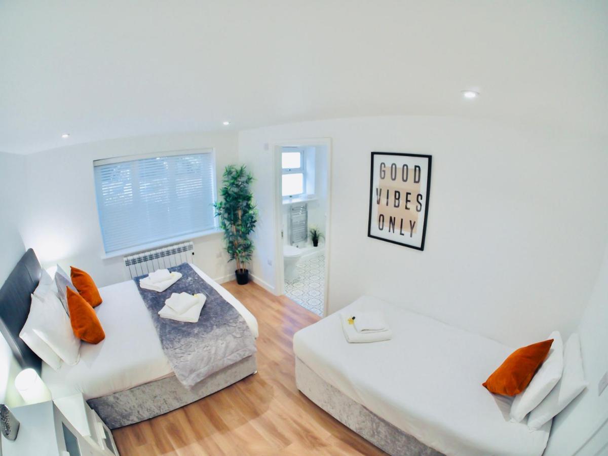 Apartmán Private Parking Stylish Great Location Guildford Exteriér fotografie