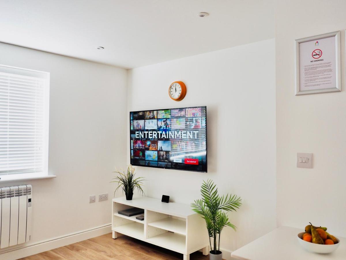 Apartmán Private Parking Stylish Great Location Guildford Exteriér fotografie