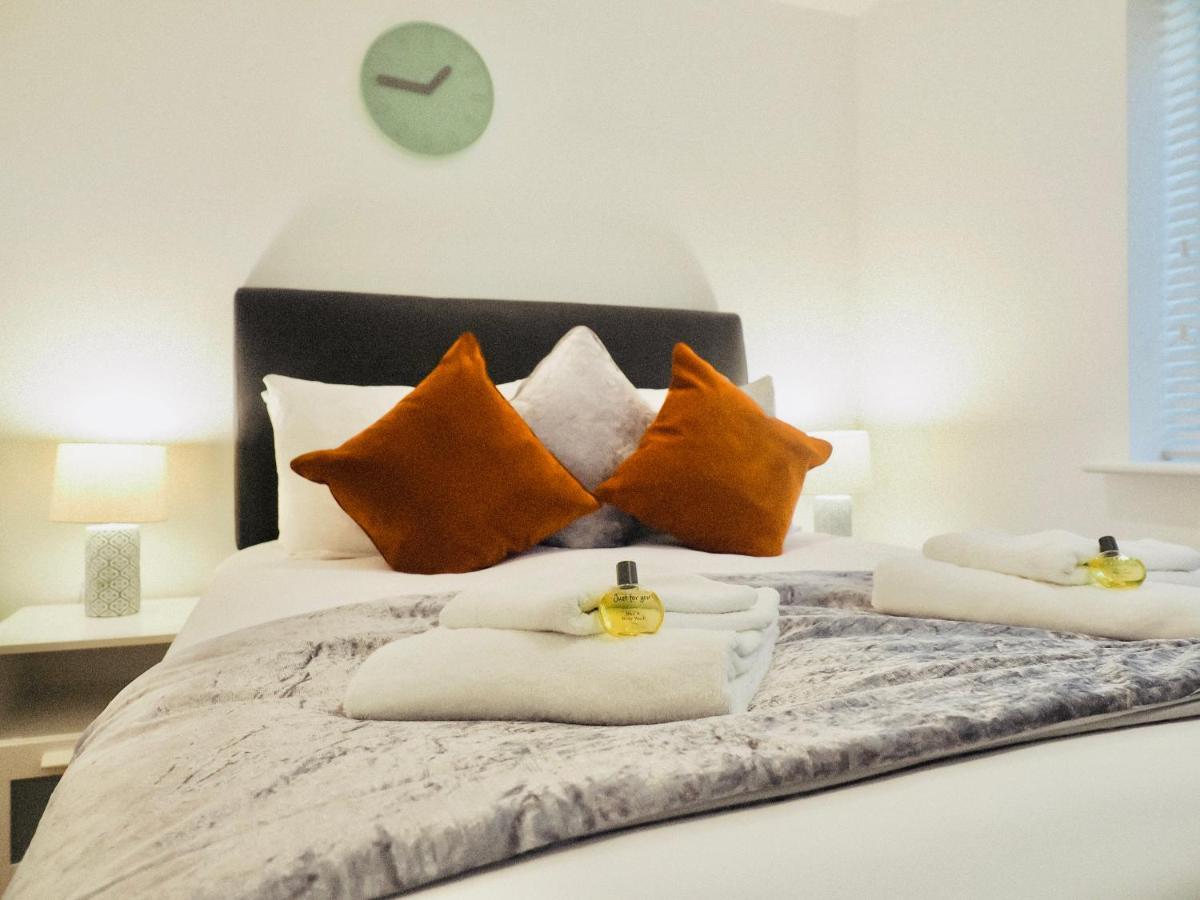 Apartmán Private Parking Stylish Great Location Guildford Exteriér fotografie