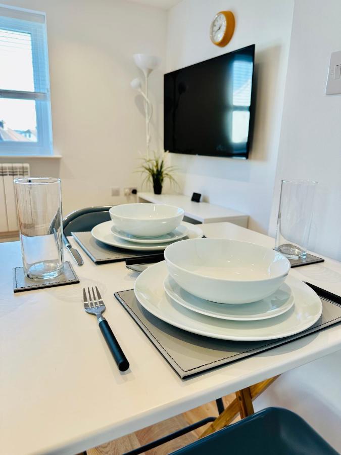 Apartmán Private Parking Stylish Great Location Guildford Exteriér fotografie